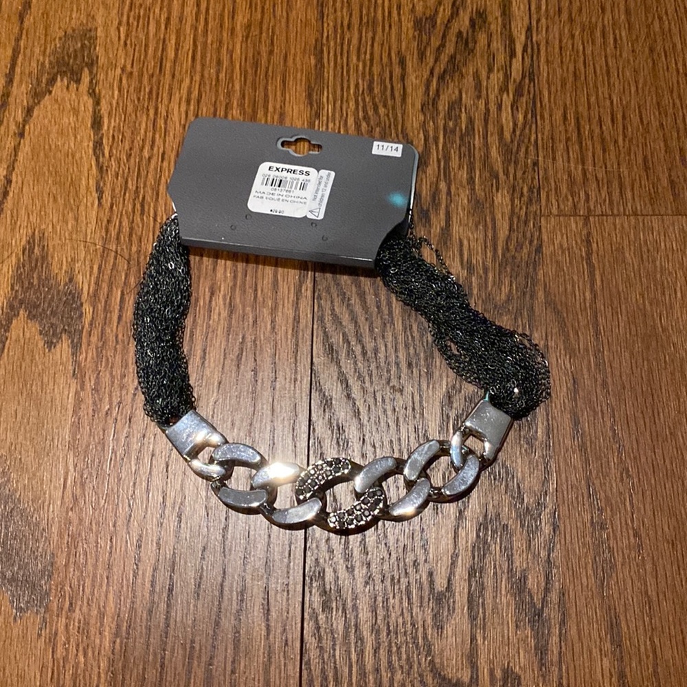Express Chain Neclace